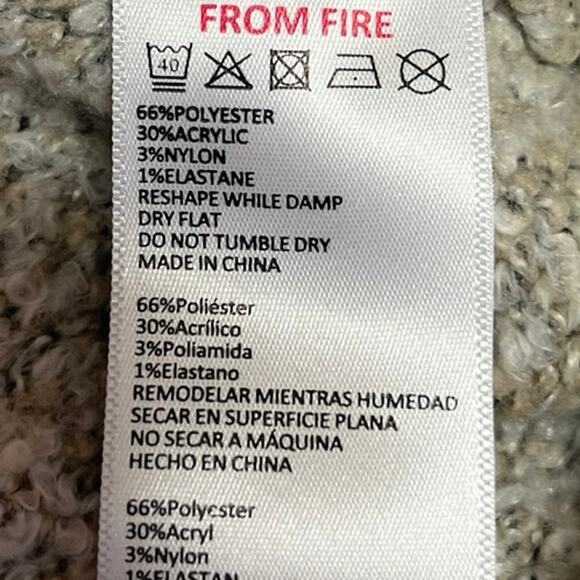 Urban Outfitters Gray Textured Knit Long Sleeve V Neck Pullover Sweater Top XS - Picture 4 of 4